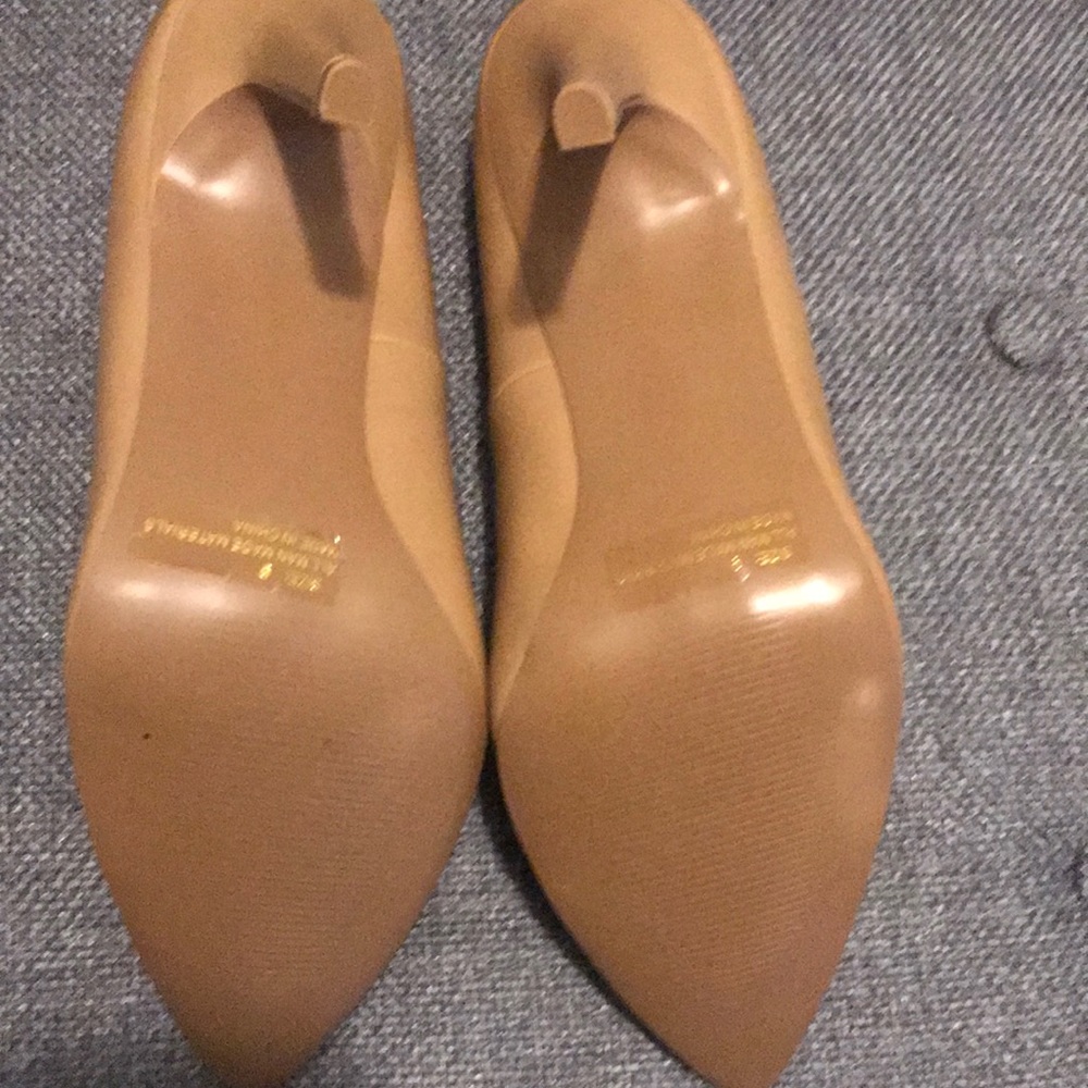 Tan High Heels - Picture 5 of 6